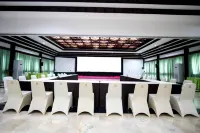 Grand Equator Hotel