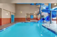 PRAIRIE CREST RED DEER by IHG