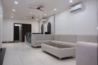 Manjushree Hotel & Resort - Hot Tub