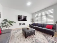 Private 5-Bedroom Caledon Home Comfort, Style, and Nature! Hotels in Caledon