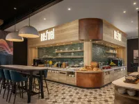 Aloft by Marriott Belfast Titanic Quarter Hotels near قلعة بلفاست