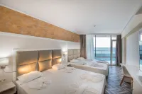 Hotel Sunny Bay Pomorie - 2-Star