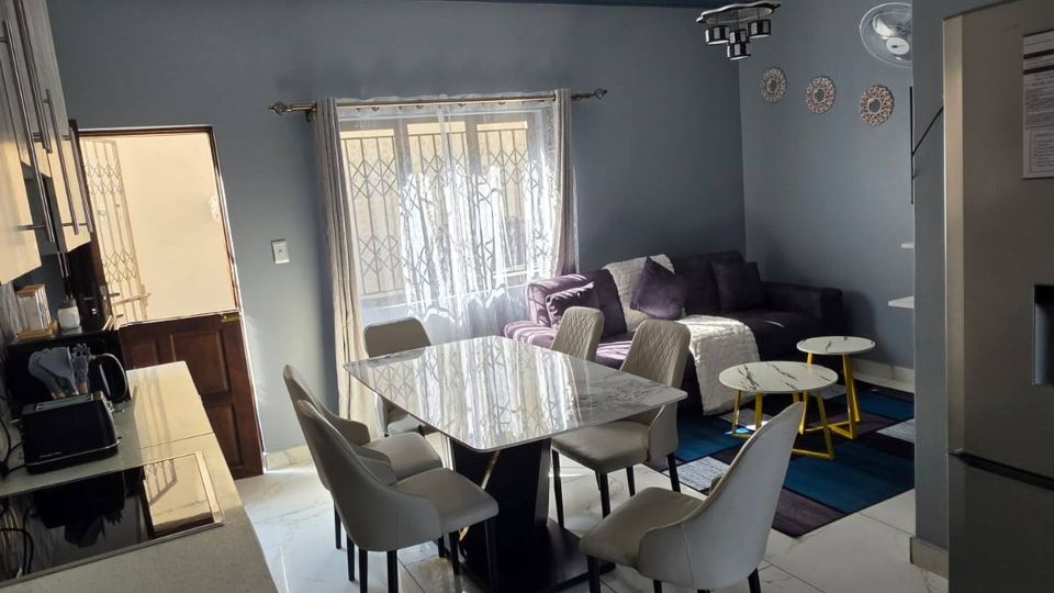 Crompton Guesthouse 786