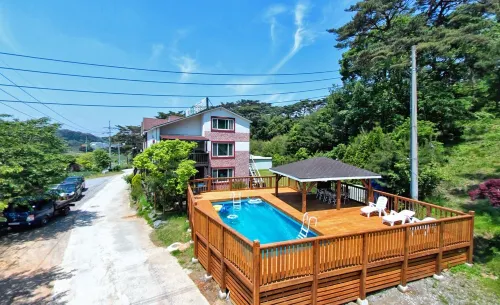 Ahnmyeondo green house - Pools