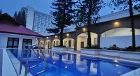 โรงแรมตาไกไต คันทรี่ - สระว่ายน้ำแบบอินฟินิตี้