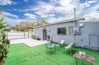 Ultimate Miami Headquarters 4 Car Parking Pet Friendly & Private Patio - Pensions