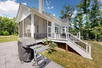 Spacious Lake House Retreat With Game Room, Theater Room, Fire pit and Boat Slip - 4-Star