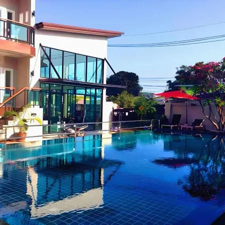 Bee Orchid Pool Villa
