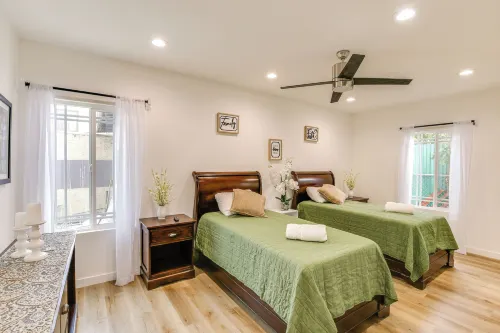 7 Mi to Dtwn! Modern Retreat in East Los Angeles - 3つ星