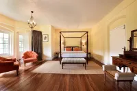 Ama Stays and Trails Tea Estate Bungalows , Munnar - Villas