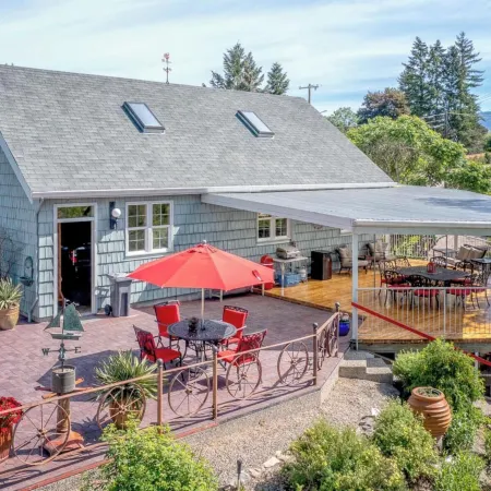 Blackbird Glen Bed and Breakfast, Glenmore, Kelowna, BC