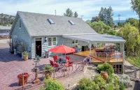 Blackbird Glen Bed and Breakfast, Glenmore, Kelowna, BC - Bed and breakfasts