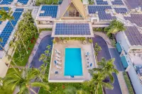 Maui Beach Hotel - Beach
