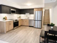 Cozy 1-BR Basement Suite in Family-Friendly Toronto Neighborhood - شقق