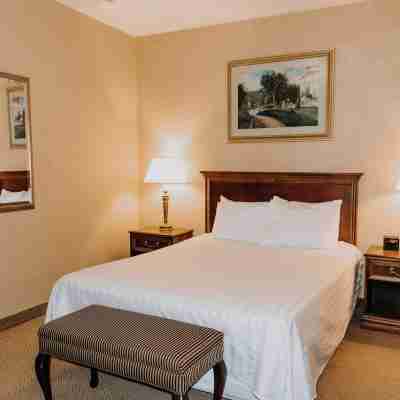 Carriage House Country Club Rooms