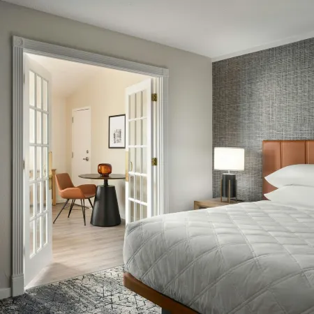 Sheraton Grand Rapids Airport Hotel