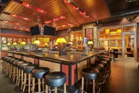 DoubleTree by Hilton Hotel Springfield - Airport Shuttle