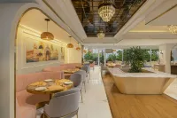 Renaissance Lucknow Hotel - breakfast