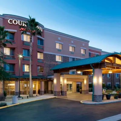 Courtyard Phoenix West/Avondale Hotels near Ak-Chin Pavilion