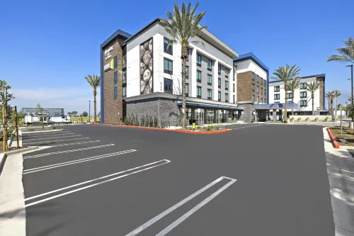 Home2 Suites by Hilton Ontario Airport - 3-Star