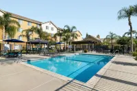 Homewood Suites by Hilton Bakersfield - Swimmingpools