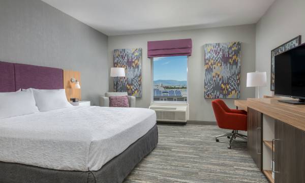 Hampton Inn & Suites Reno/Sparks