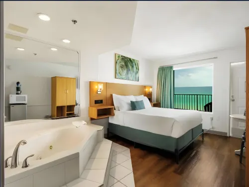 Beachcomber Beachfront Hotel, a by the Sea Resort - Ocean View