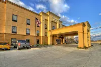 Hampton Inn Clarksdale - Parking