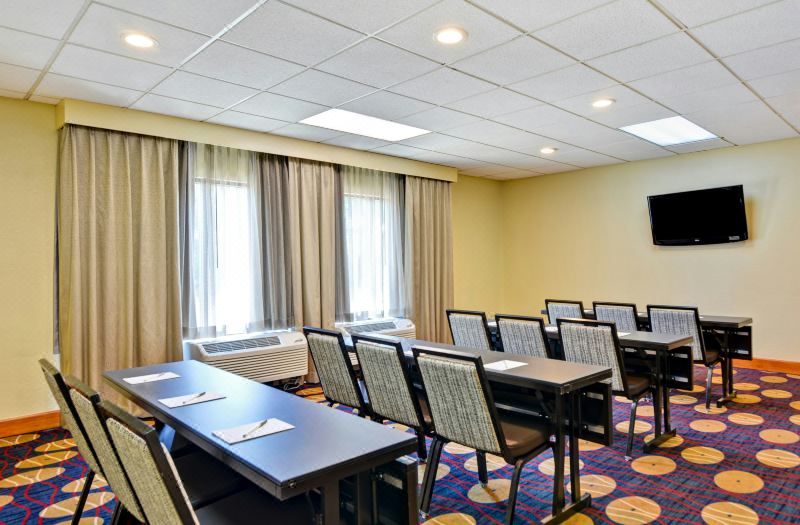 Hampton Inn Cincinnati-Airport South photo 5