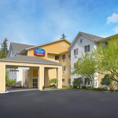 Fairfield Inn & Suites Seattle Bellevue/Redmond Hotels near Beautiful Spa