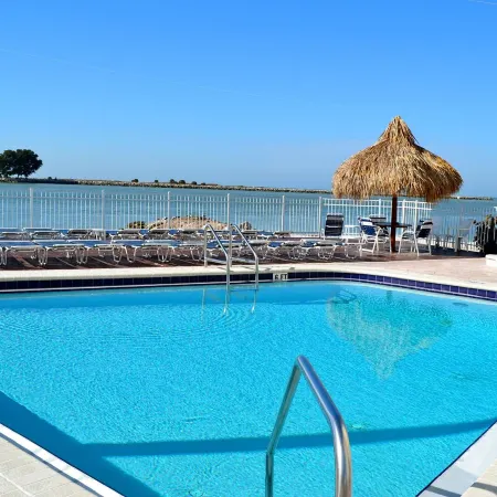 Gulfview Hotel - on the Beach