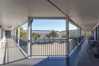 Harbourside Lodge - parking