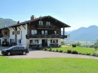 Widhölzl Hotel a Reit im Winkl