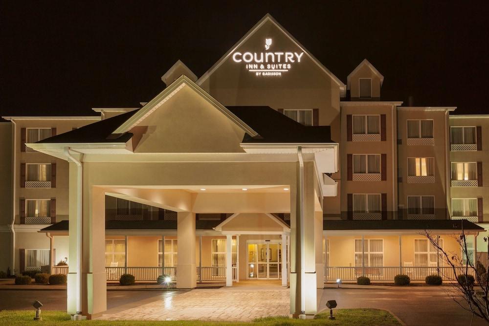 Country Inn & Suites by Radisson, Princeton, WV