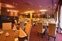Dosłońce Resort Wellnes & Farm Hotels in Powiat Miechowski
