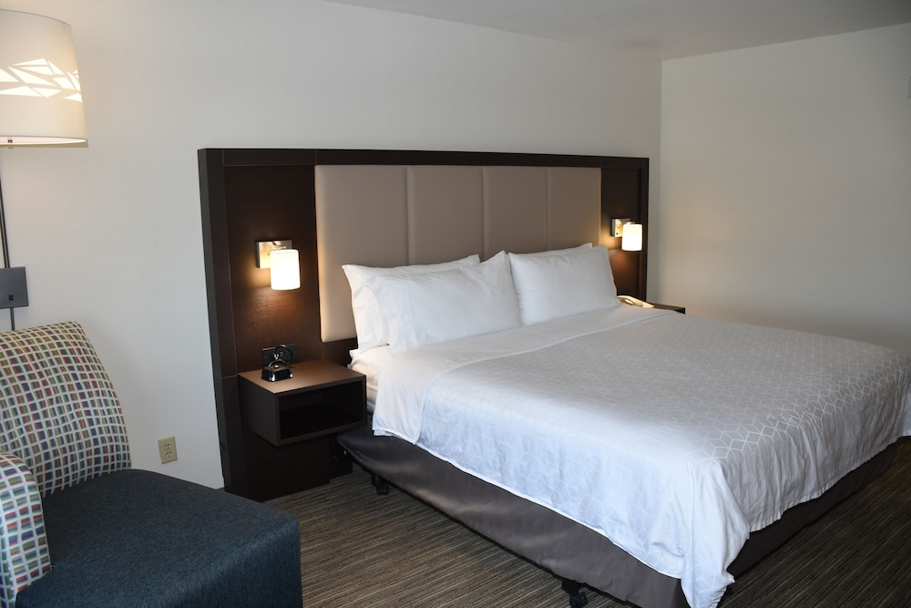 Holiday Inn Express Hotel & Suites Evanston, an Ihg Hotel