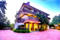Country Inn Tarika Resort Jim Corbett Các khách sạn ở 