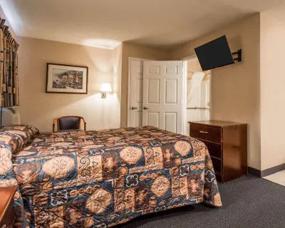 Tampa Bay Extended Stay - Airport Hotels in Town 'n' Country