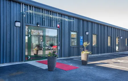 Hotell Eken Mölndal Отели в г. Мёльнлюкке