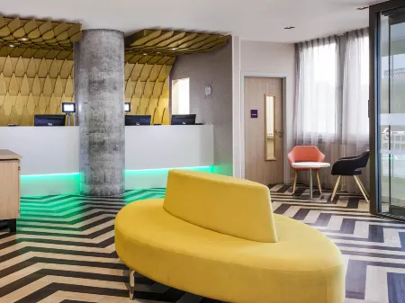 Ibis Styles London Heathrow Airport Отели рядом с достопримечательностью «Heathrow Academy»