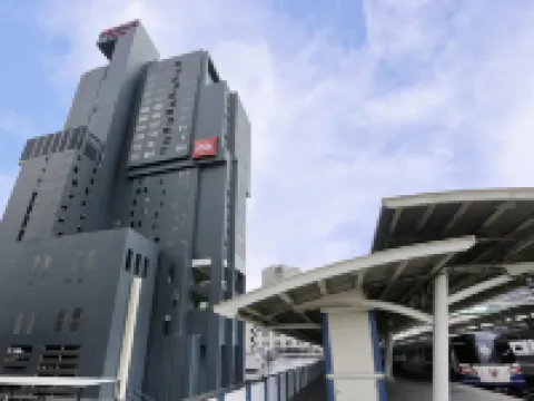 ไอบิส กรุงเทพ สยาม โรงแรมใกล้สถานีรถไฟฟ้าสนามกีฬาแห่งชาติ