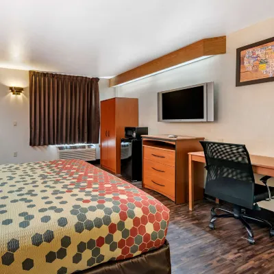 Econo Lodge North Academy Hotels near Focus on the Family Bookstore