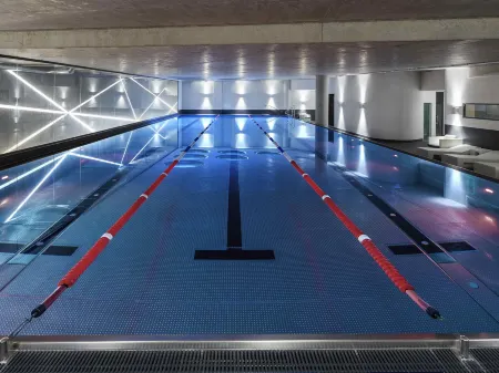 Sofitel Frankfurt Opera Отели рядом с достопримечательностью «Taunusturm»