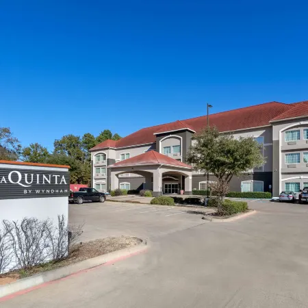 La Quinta Inn & Suites by Wyndham I-20 Longview South