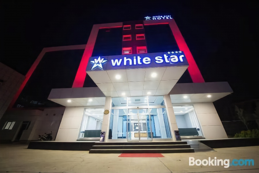 White Star Hotel