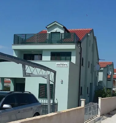 Apartments Mlikota