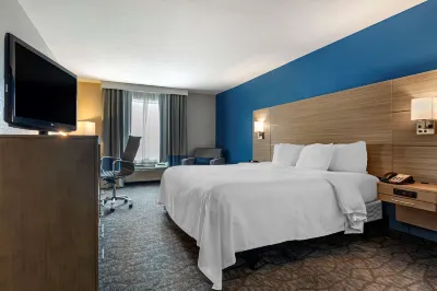 Comfort Inn & Suites Mansfield Hotels near St. John Lutheran Church
