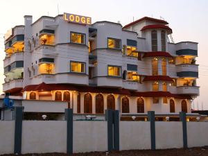 Hotel Dhanashree