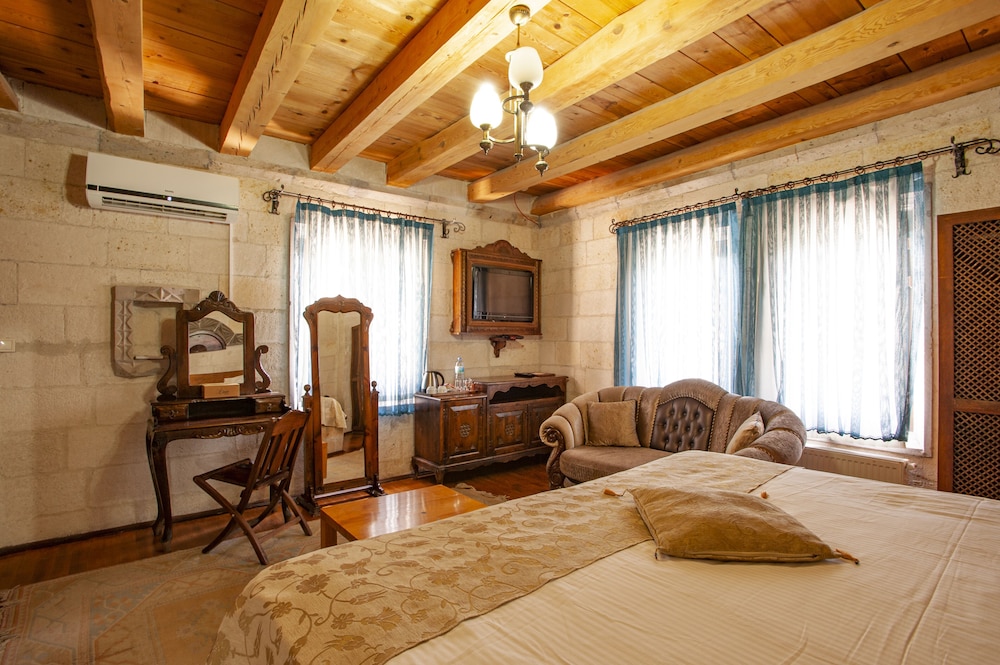 Ottoman Cave Suites