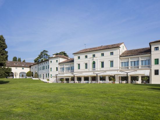 10 Best Hotels near Centro Acquisti Le Piramidi, Vicenza 2023 | Trip.com